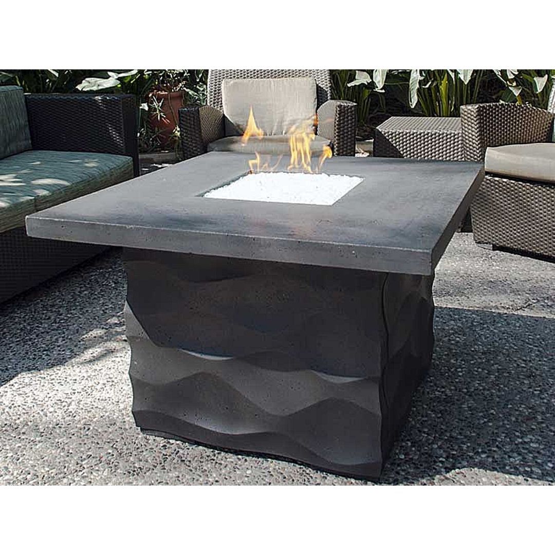 American Fyre Designs 725-BA-11-M2 Voro Black Lava Firetable